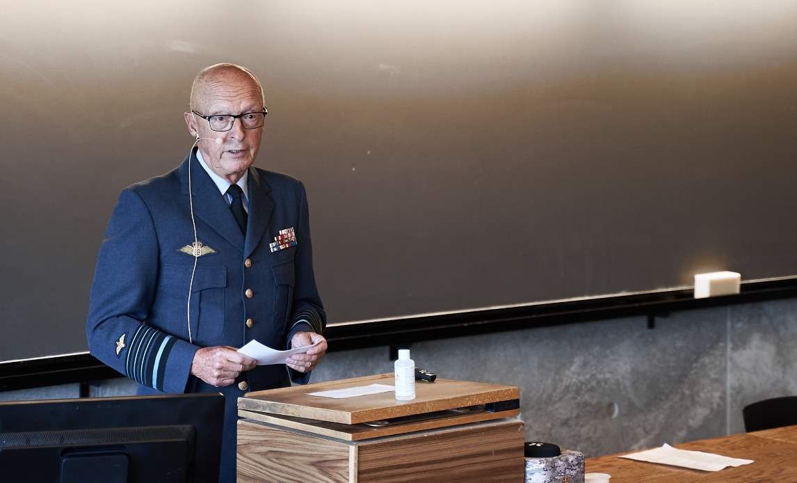 Tidligere forsvarschef general Christian Hvidt ved receptionen for bogen om Admiral Garde