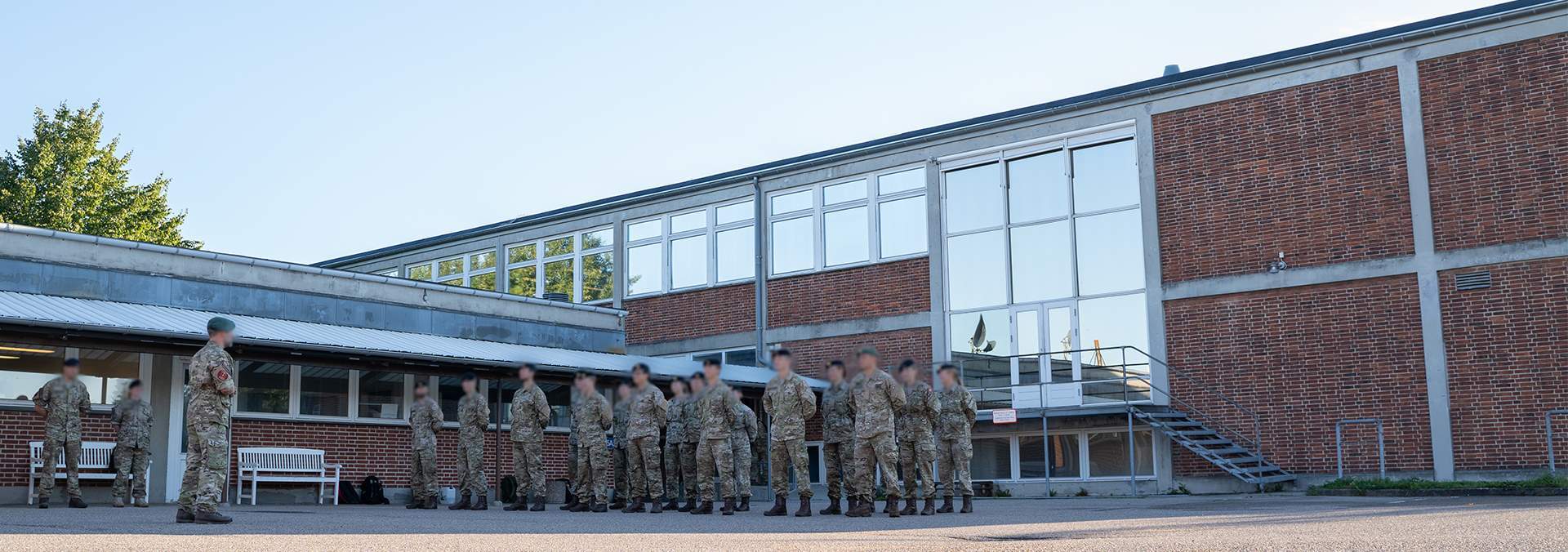 Morgenappel for elever på Spogofficersuddannelsen ved Forsvarets Sprogskole.