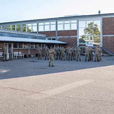 Morgenappel for elever på Spogofficersuddannelsen på Forsvarets Sprogskole.